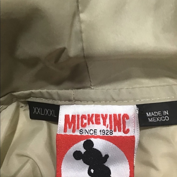 Official Vintages Disney Authentic Jacket in Size XXL - Picture 3 of 3